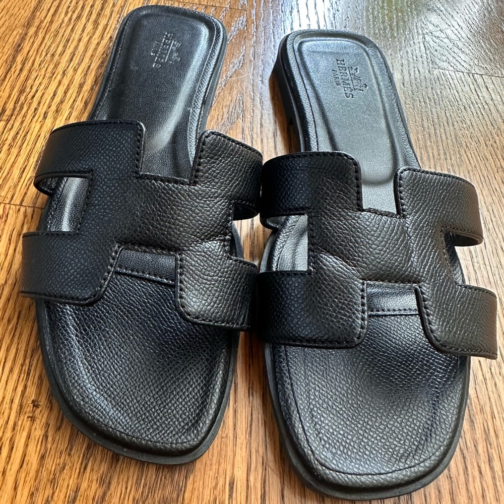 Hermes Women's Sandals Leather Black